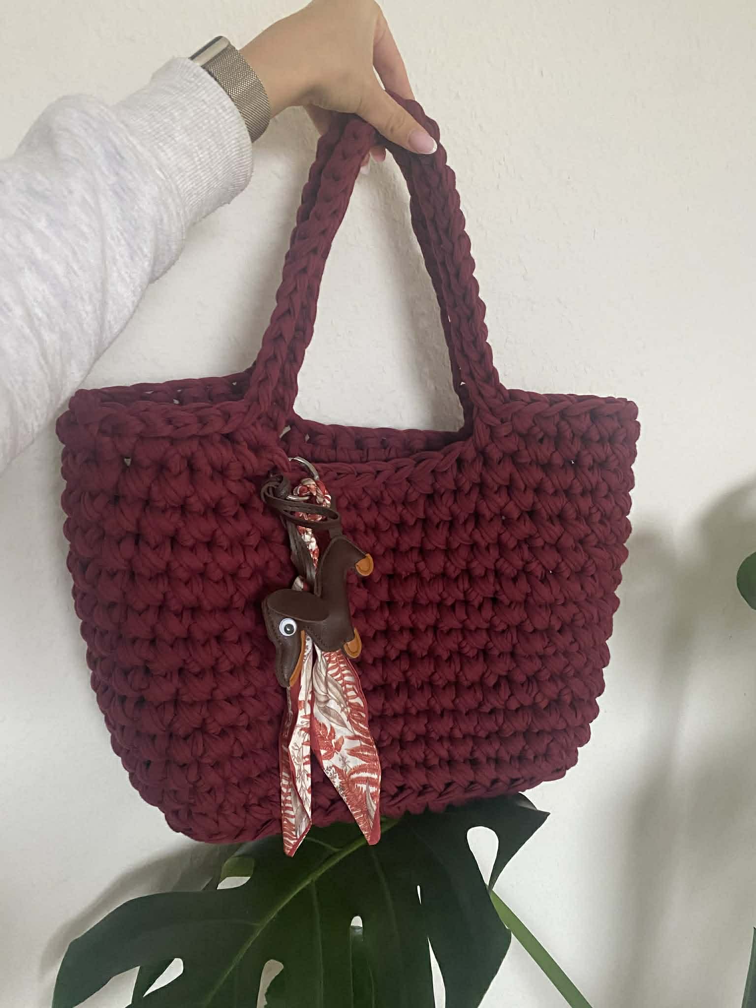 CozyLoops Classic Tote – Burgundy Red