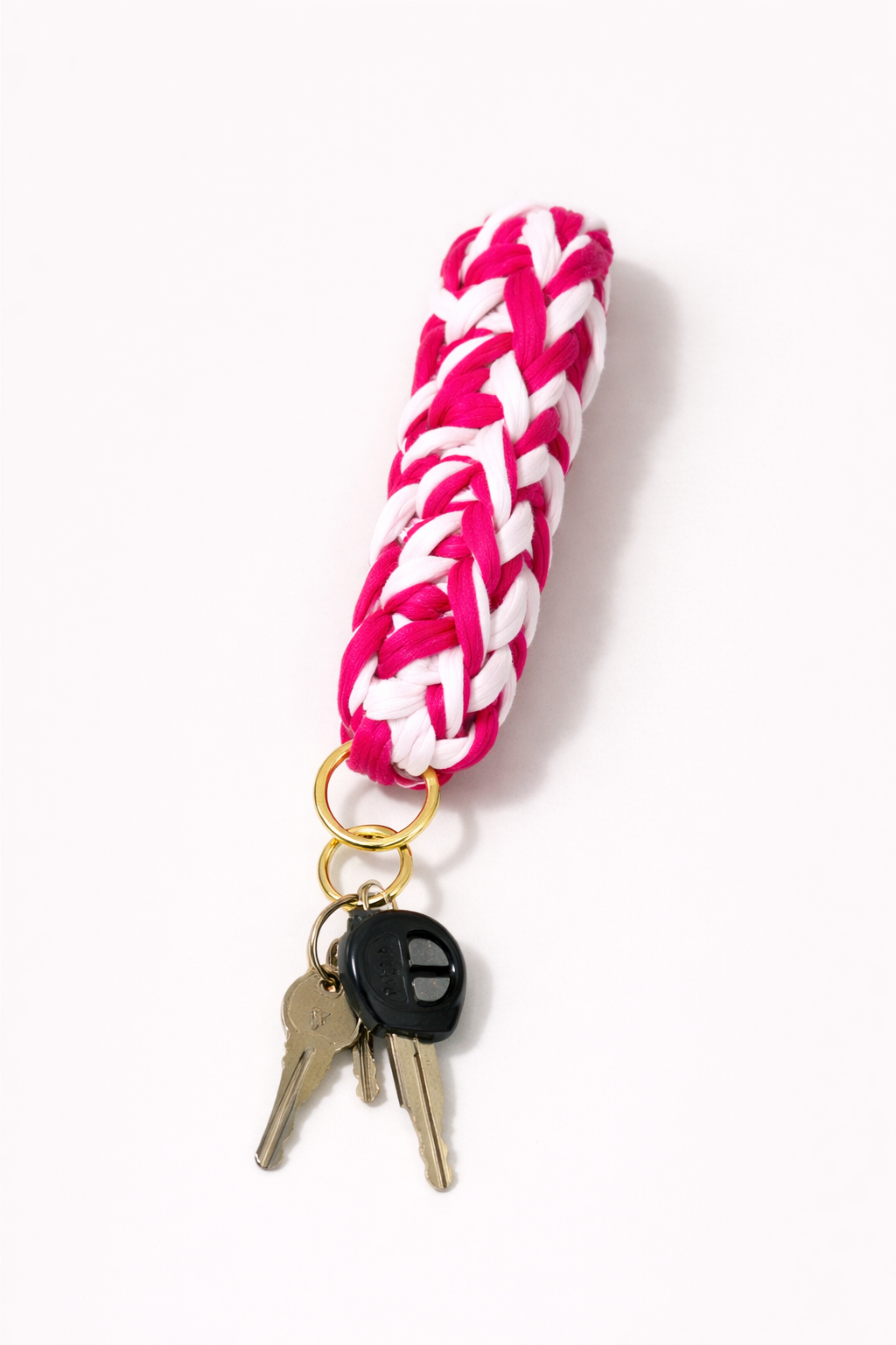 CozyLoops Keychain – Pink Candy